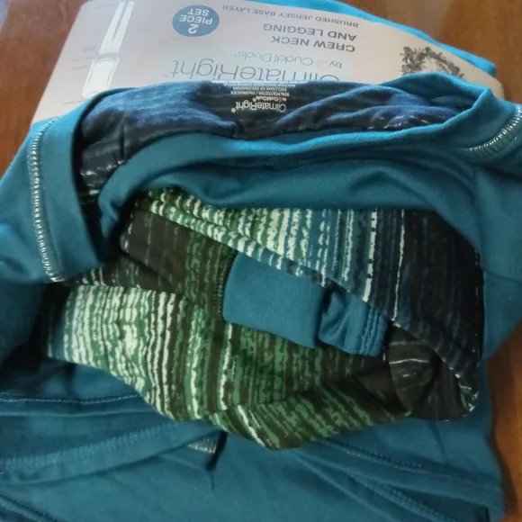 NWT Climate Right by CuddlDuds 2 Piece Crew Neck And Leggings/Size Large - Picture 2 of 5